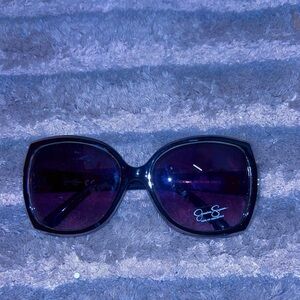 ‘JESSICA SIMPSON’ black sunglasses